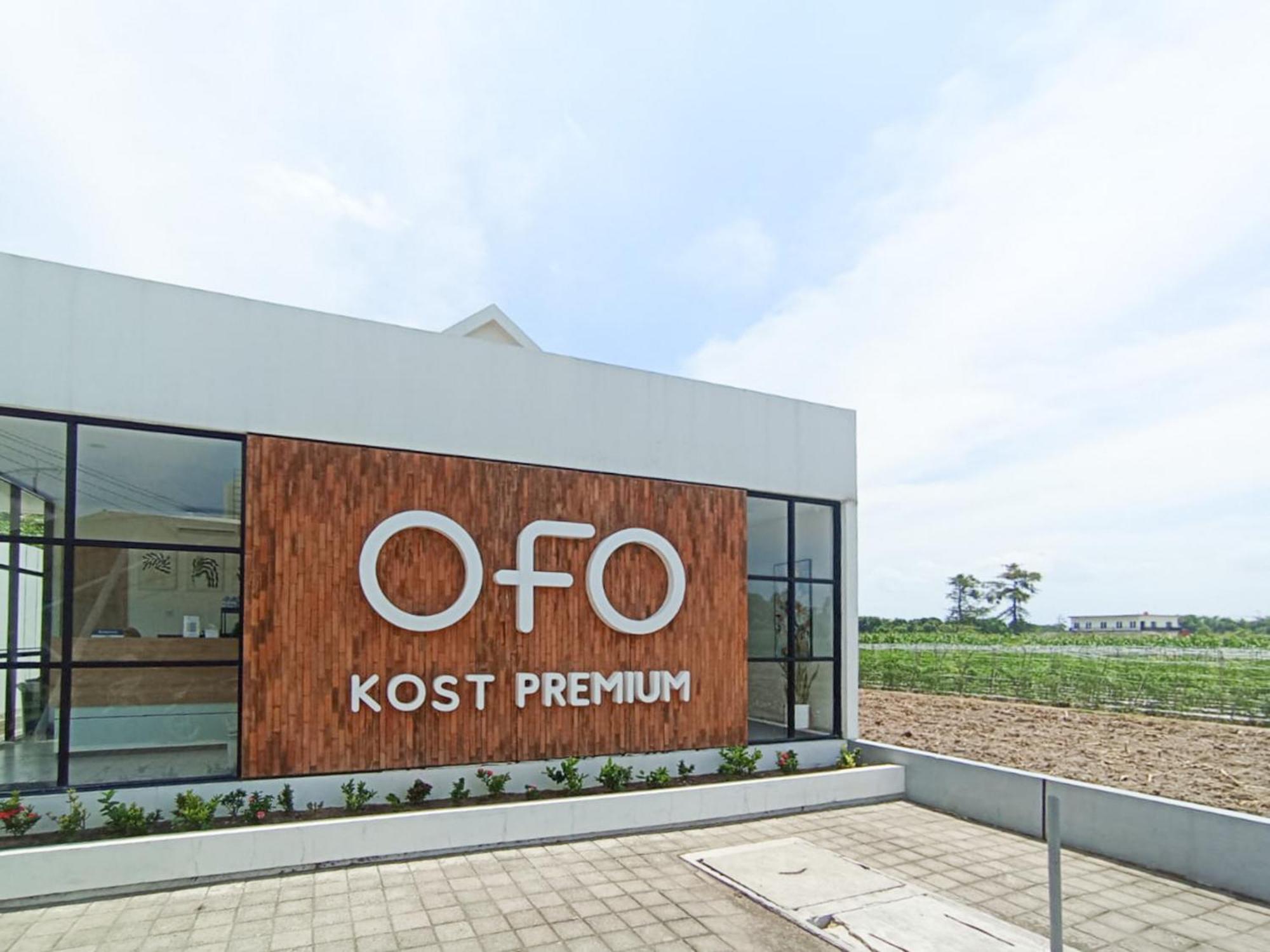 מלון Ofo Kost Premium Kampung Inggris Pare Syariah Mitra Reddoorz מראה חיצוני תמונה