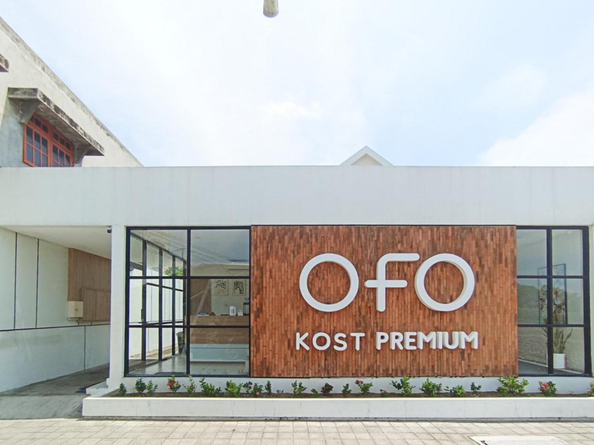 מלון Ofo Kost Premium Kampung Inggris Pare Syariah Mitra Reddoorz מראה חיצוני תמונה