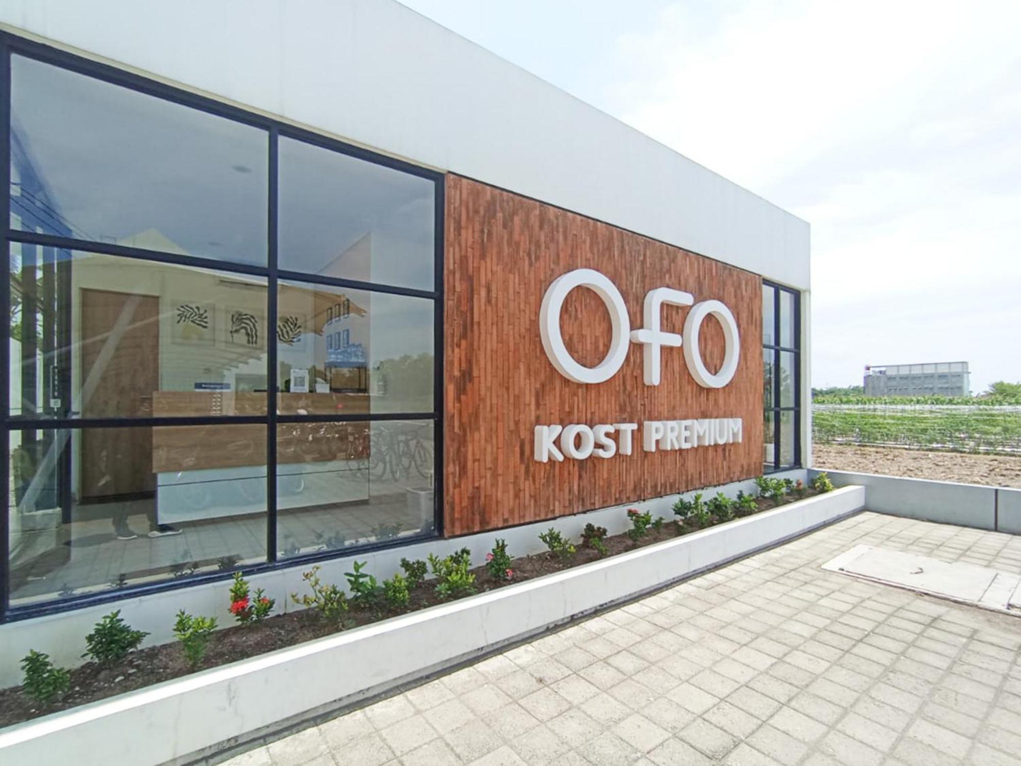 מלון Ofo Kost Premium Kampung Inggris Pare Syariah Mitra Reddoorz מראה חיצוני תמונה